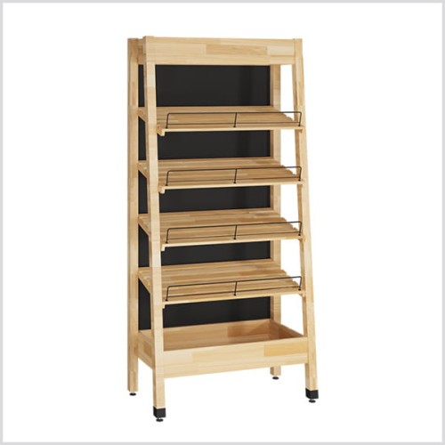 Drewniany regał piekarniczy z pięcioma półkami i czarnym tłem ekspozycyjnym.